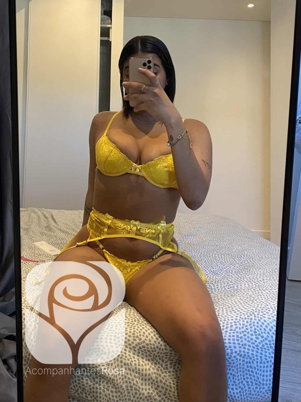 Acompanhantes Guimarães. Acompanhantes de Luxo Guimarães. Foto da Acompanhante de Luxo Beatriz Nunes 937530749. Atualmente disponível Guimarães | Picture Verified Escort