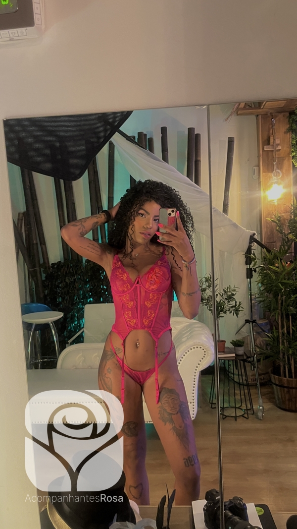 Acompanhantes Funchal. Acompanhantes de Luxo Funchal. Foto da Acompanhante de Luxo Linda Black 925853321. Atualmente disponível Funchal | Picture Verified Escort